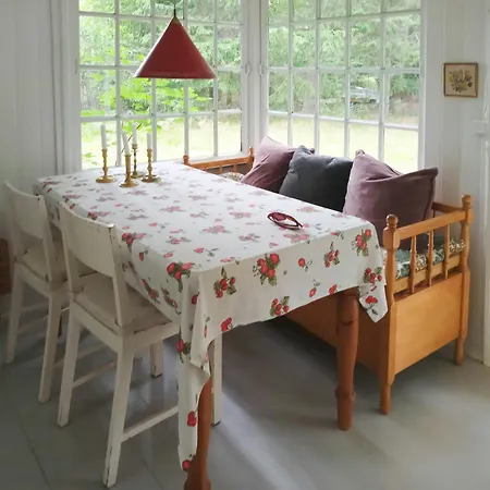 Retro And Simplicity In Two Small By Arreso Сasa de vacaciones